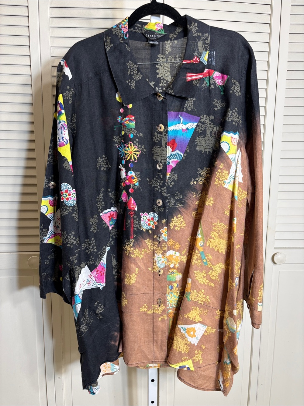 Citron Lagenlook Floral Multi-Color Patterned Women's Button-Down Shirt 1X